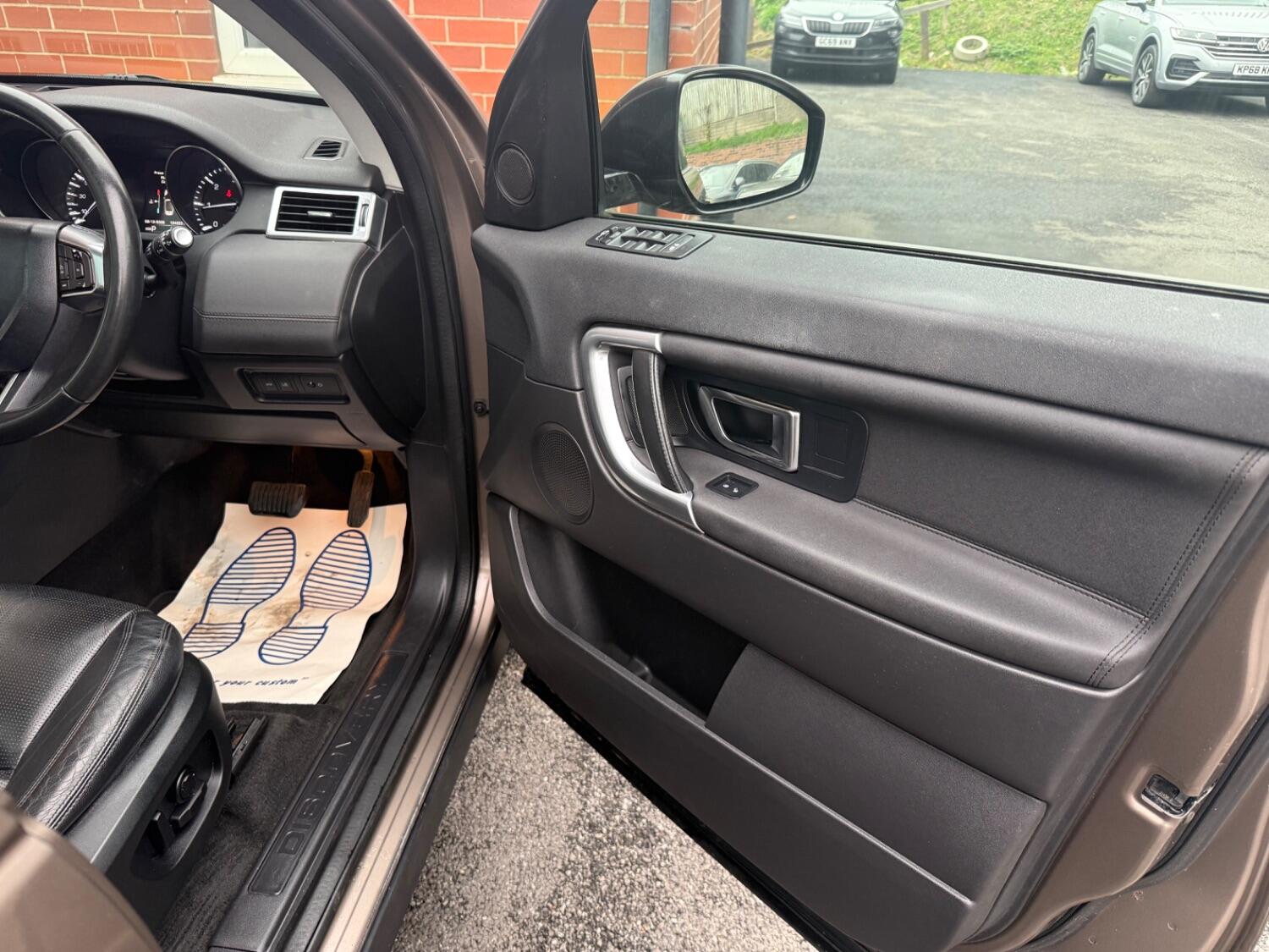 Used Land Rover Discovery Sport 2015 for sale - 76510803: Photo 14