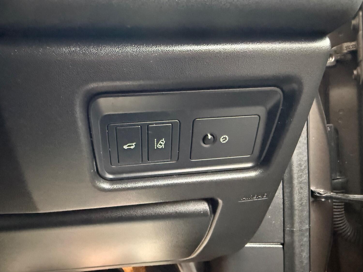 Used Land Rover Discovery Sport 2015 for sale - 76510803: Photo 29