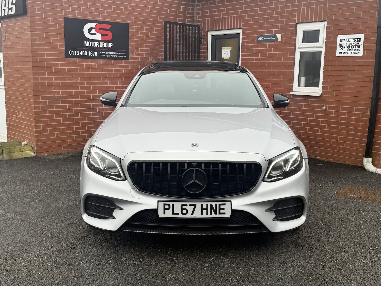 Used Mercedes-Benz E Class 2017 for sale - 77453126: Photo 3