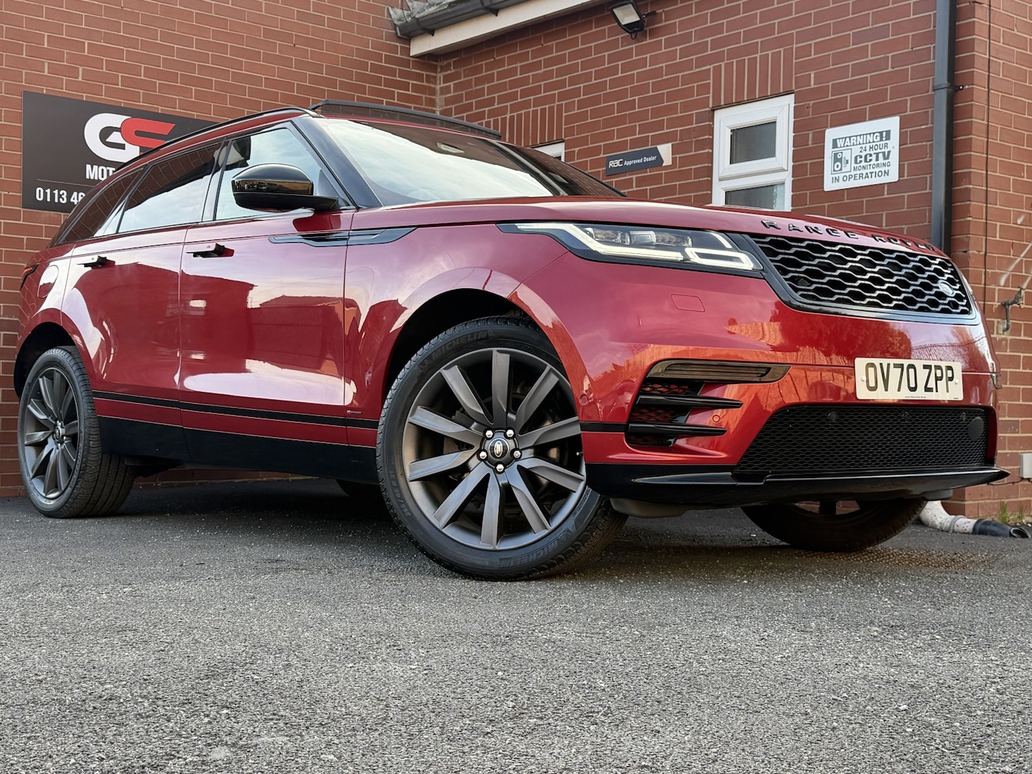 Used Land Rover Range Rover Velar 2020 for sale - 77656330: Photo 2