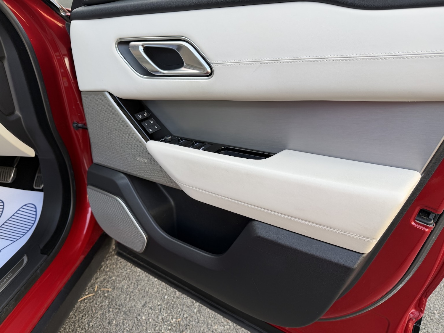 Used Land Rover Range Rover Velar 2020 for sale - 77656330: Photo 23