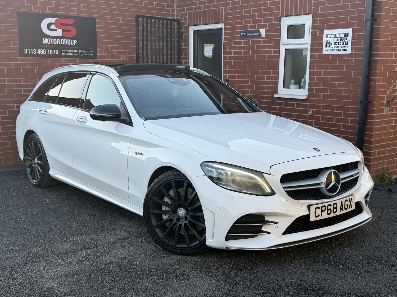 Used Mercedes-Benz C Class 2018 for sale - 77008095: Photo 1
