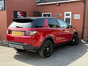 Used Land Rover Discovery Sport 2016 for sale - 75575456: Photo