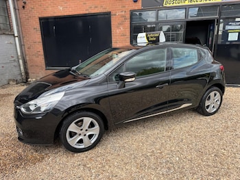 Used Renault Clio 2015 for sale - 79365474: Photo