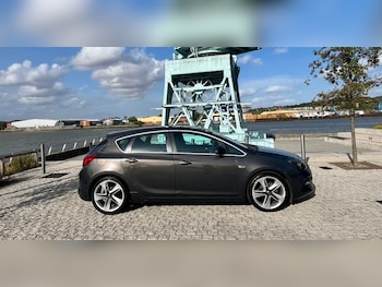 Used Vauxhall Astra 2015 for sale - 75571094: Photo