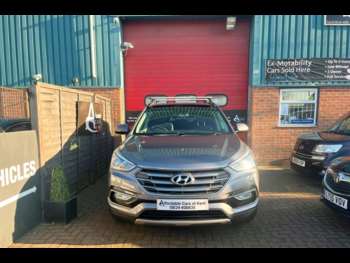 Used Hyundai Santa Fe 2017 for sale - 74104099: Photo