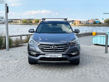 Used Hyundai Santa Fe 2017 for sale - 75571150: Photo