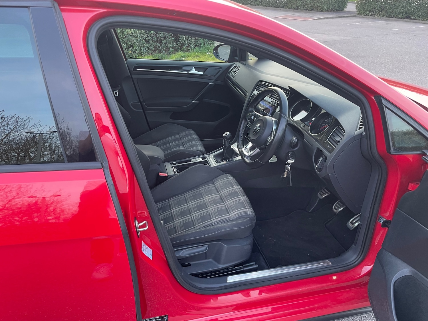 Used Volkswagen Golf 2014 for sale - 77969040: Photo 10