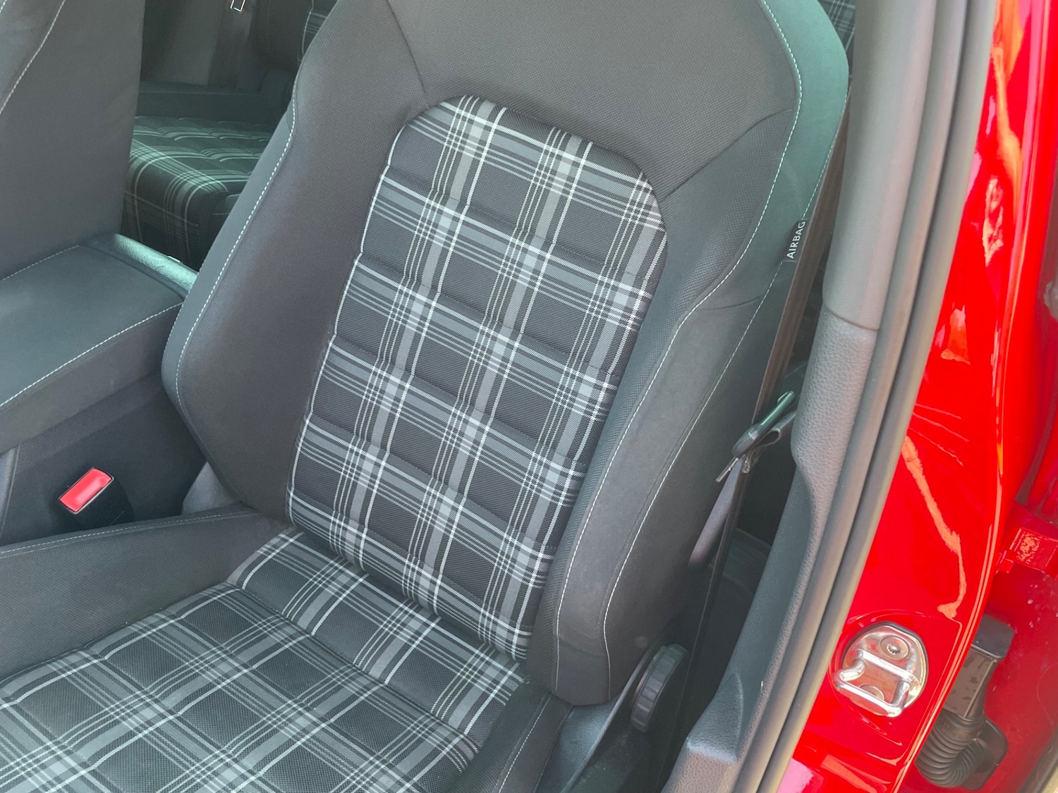 Used Volkswagen Golf 2014 for sale - 77969040: Photo 14