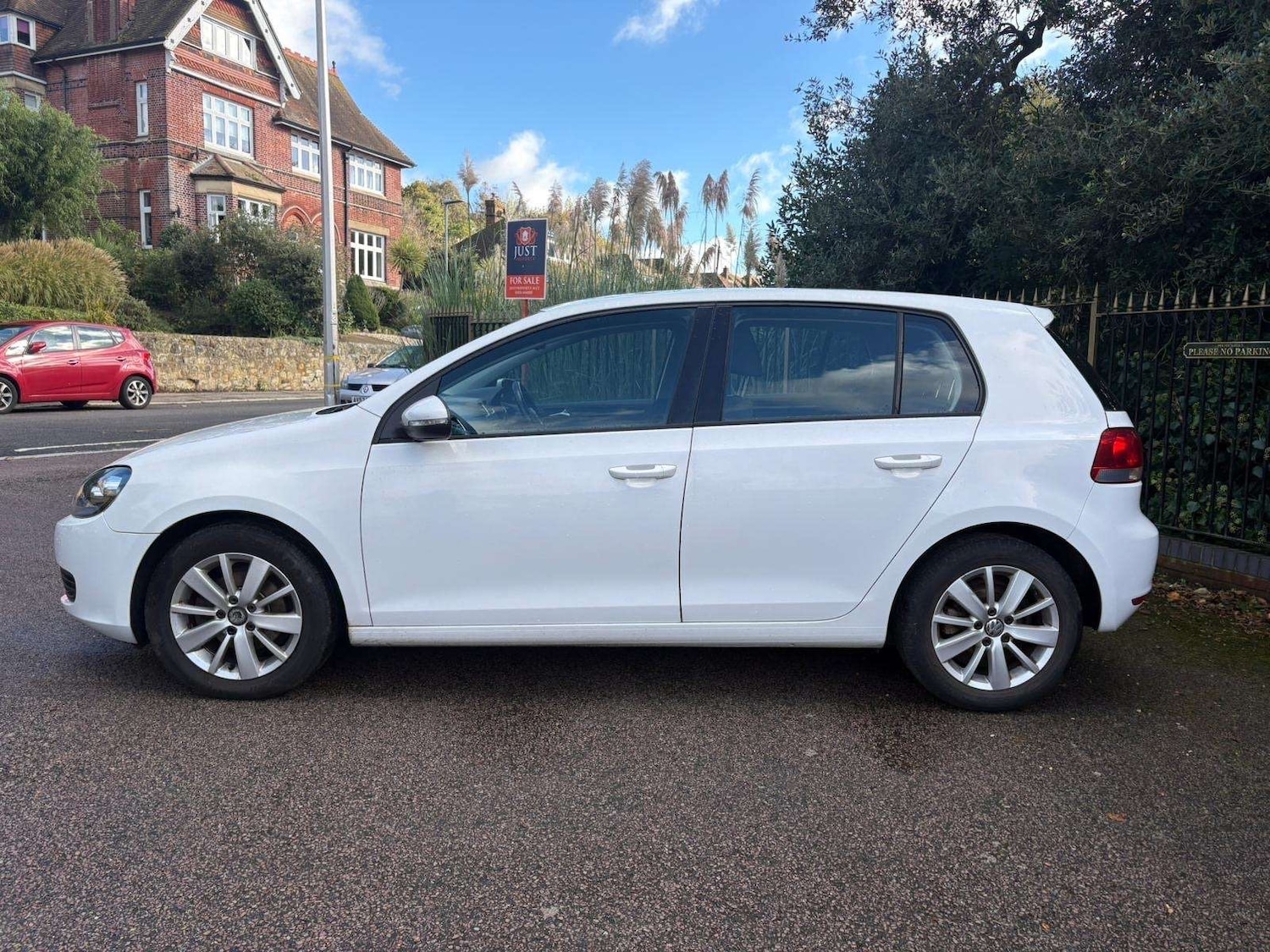 Used Volkswagen Golf 2011 for sale - 77063447: Photo 4