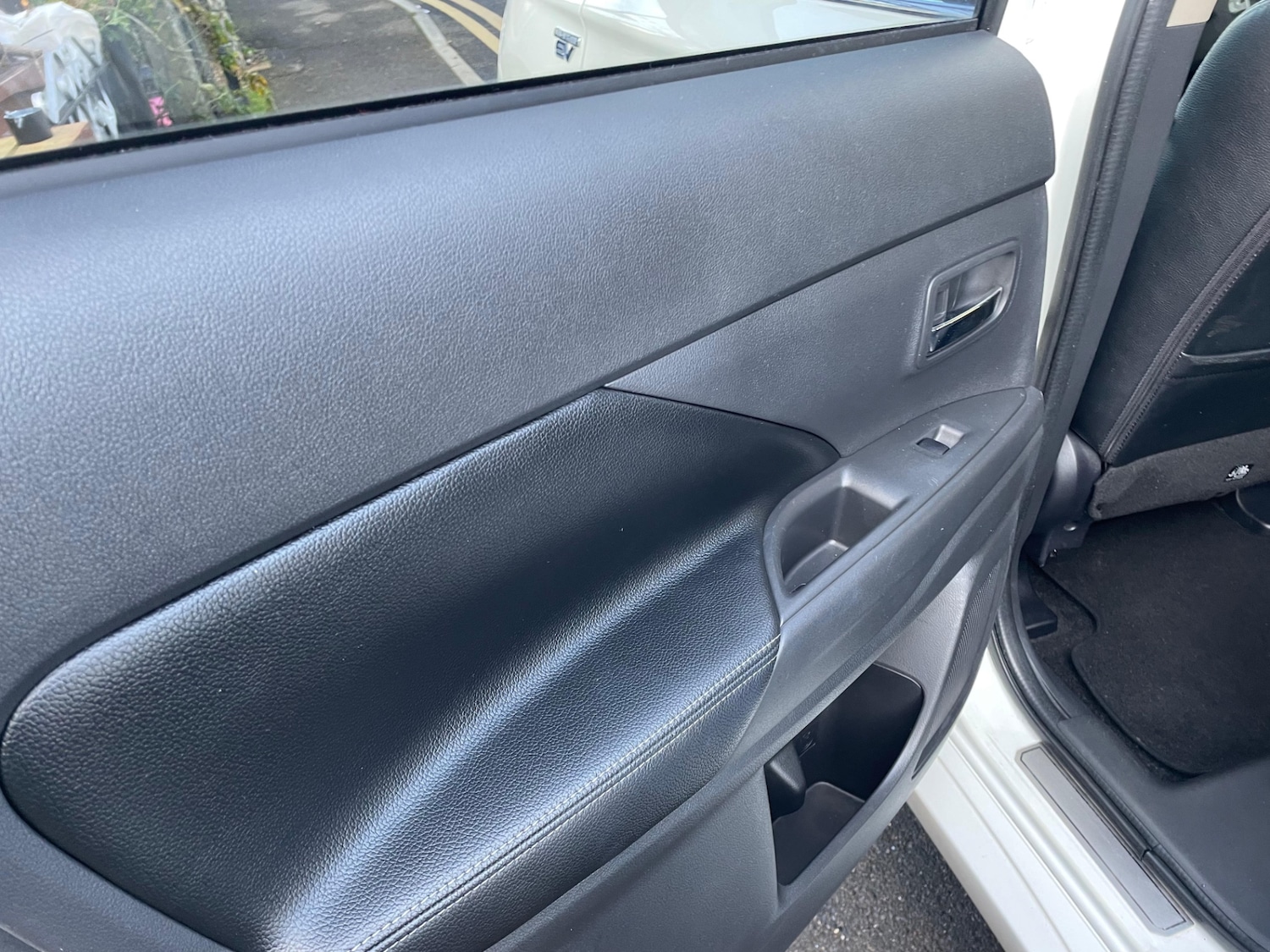 Used Mitsubishi Outlander 2015 for sale - 77969529: Photo 18