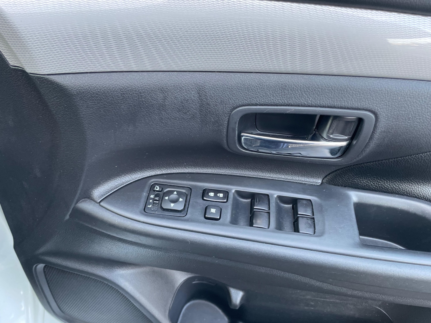 Used Mitsubishi Outlander 2015 for sale - 77969529: Photo 21