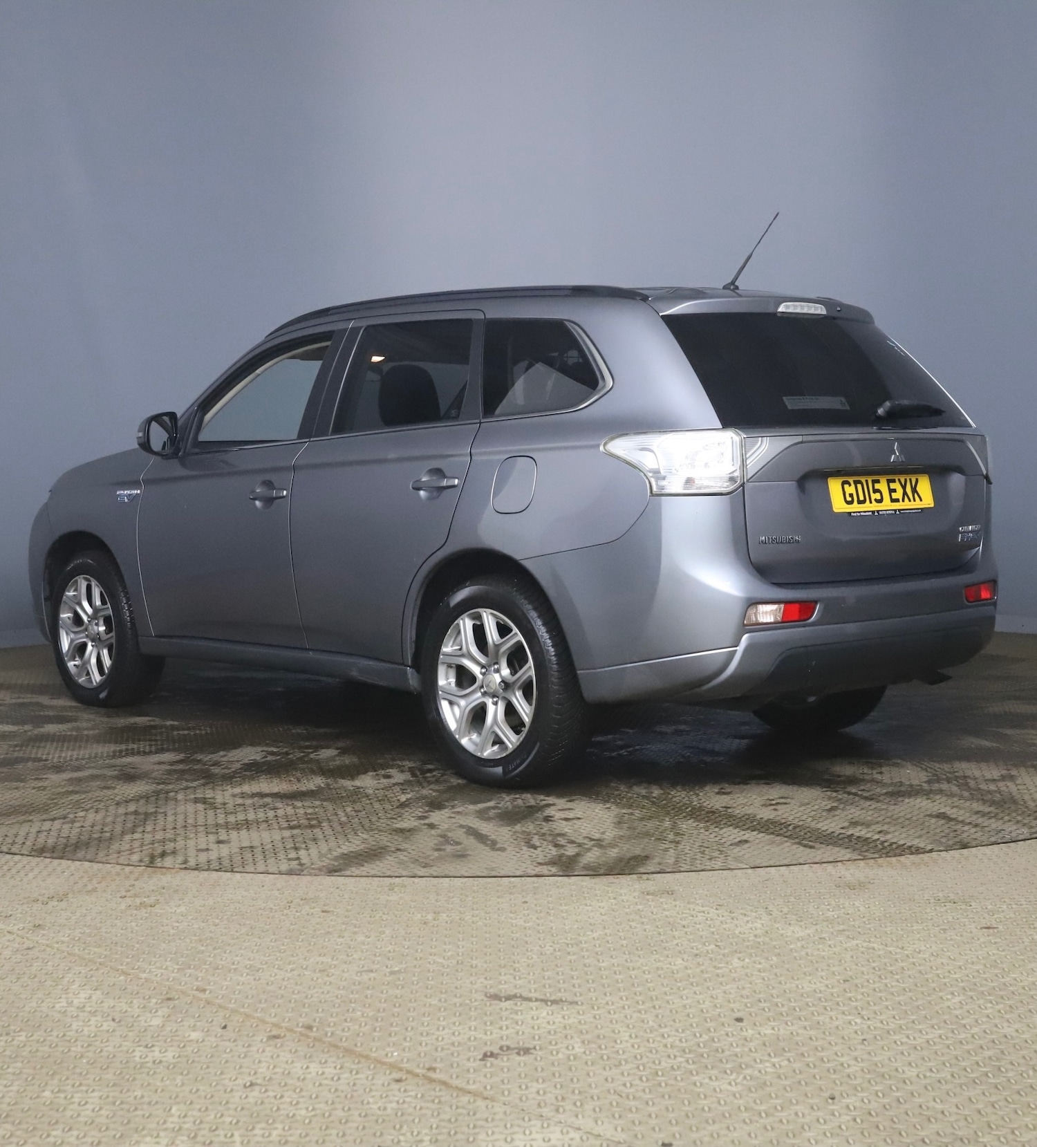 Used Mitsubishi Outlander 2015 for sale - 77564326: Photo 3