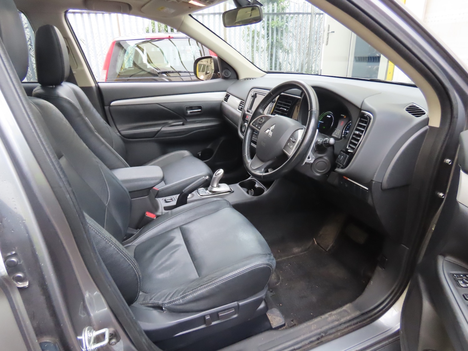 Used Mitsubishi Outlander 2015 for sale - 77564326: Photo 6