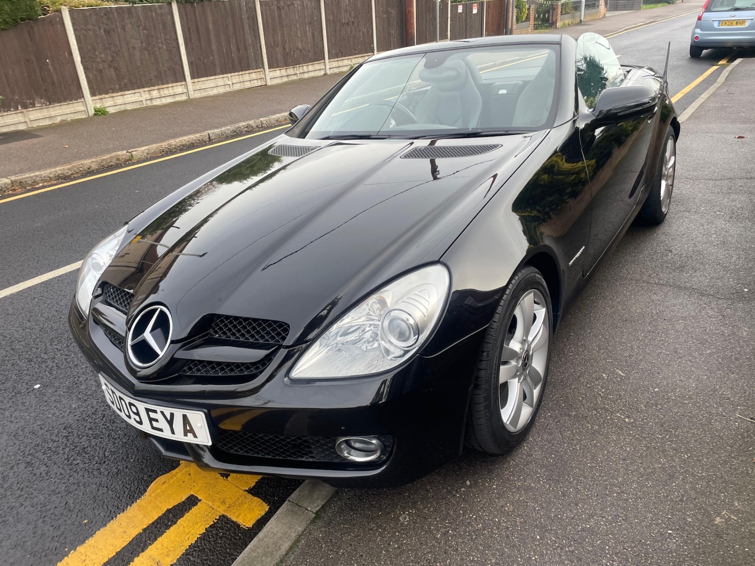 Used Mercedes-Benz SLK 2009 for sale - 76895292: Photo 8