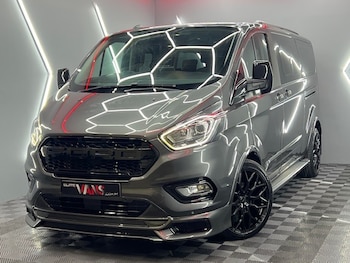 Used Ford Tourneo Custom 2023 for sale - 76555505: Photo