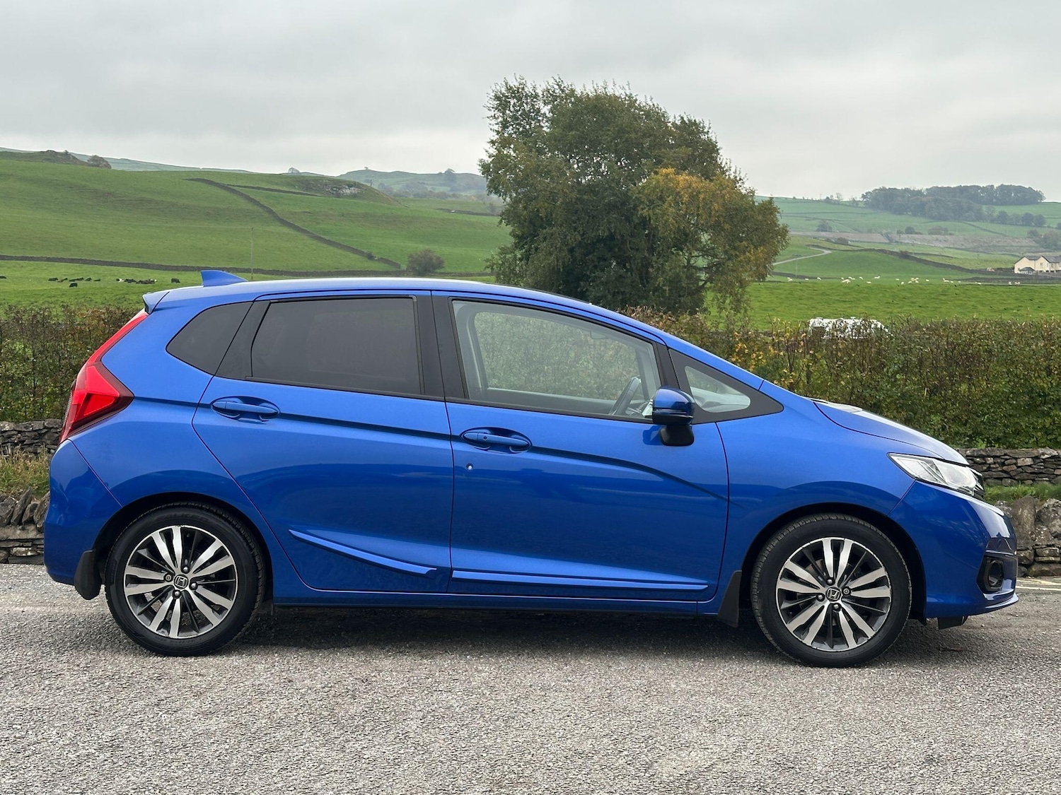Used Honda Jazz 2019 for sale - 76673848: Photo 3