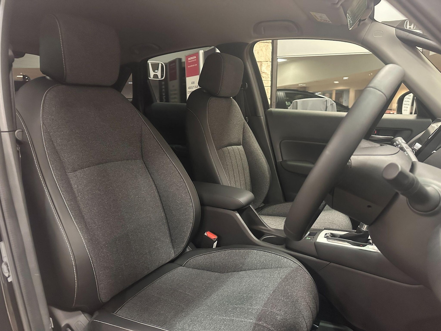 Used Honda Jazz 2025 for sale - 76678201: Photo 2