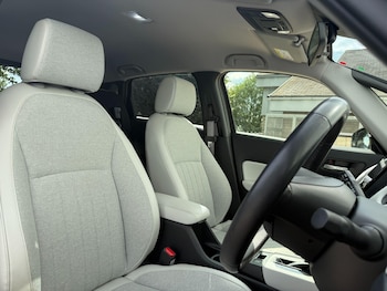 Used Honda Jazz 2022 for sale - 76675242: Photo