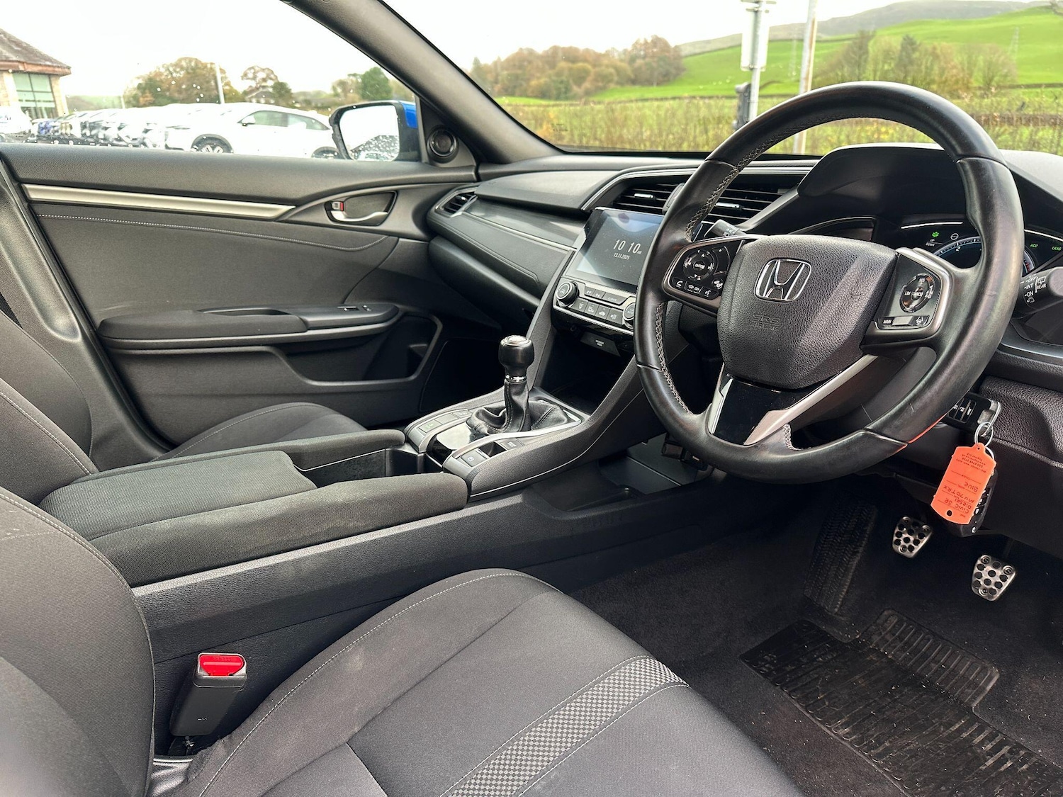 Used Honda Civic 2020 for sale - 76566451: Photo 4