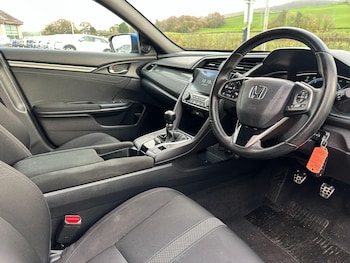 Used Honda Civic 2020 for sale - 76566451: Photo