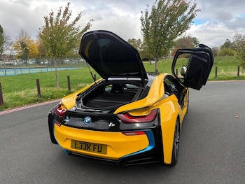 Used BMW i8 2015 for sale - 76404525: Photo