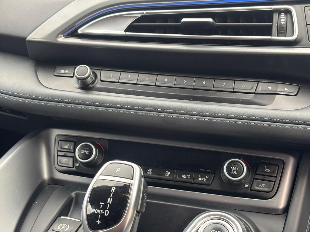 Used BMW i8 2015 for sale - 76404525: Photo 5