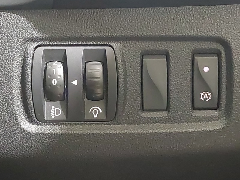 Used Renault Clio 2017 for sale - 76736858: Photo 19