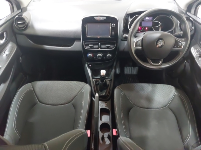 Used Renault Clio 2017 for sale - 76736858: Photo 2