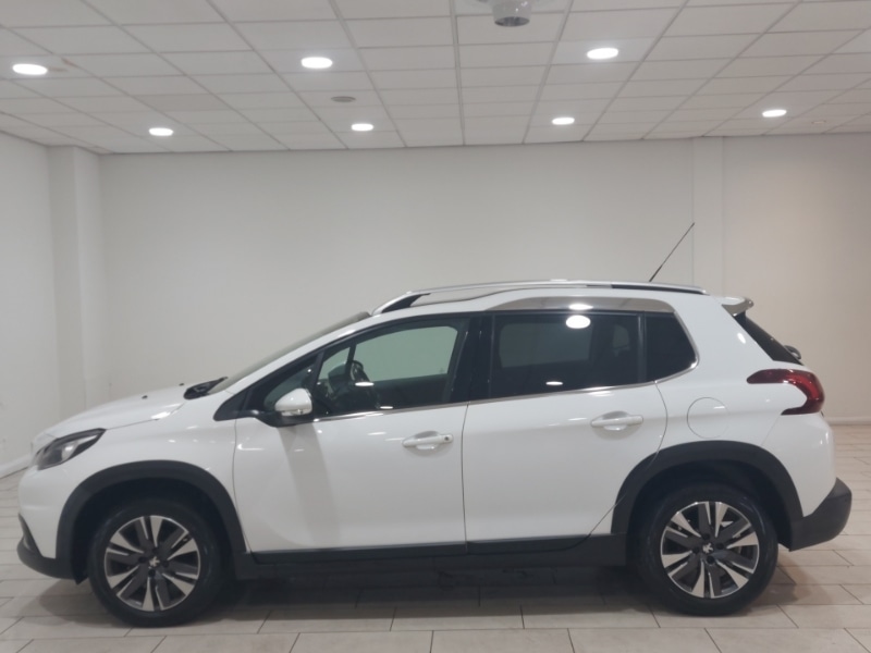 Used Peugeot 2008 2017 for sale - 77921902: Photo 4