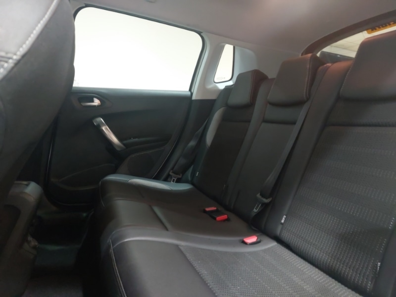 Used Peugeot 2008 2017 for sale - 77921902: Photo 6