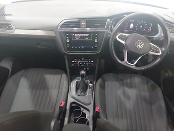 Used Volkswagen Tiguan Allspace 2023 for sale - 77782669: Photo