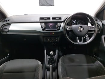 Used Skoda Fabia 2018 for sale - 76238304: Photo