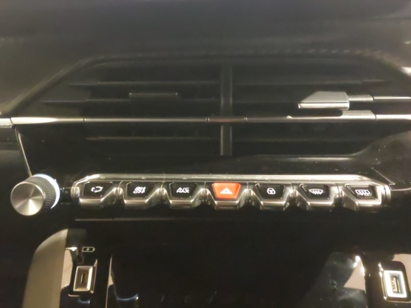 Used Peugeot 2008 2022 for sale - 77750826: Photo 16