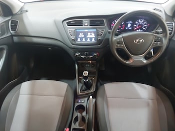 Used Hyundai i20 2020 for sale - 79356309: Photo