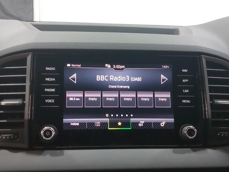 Used Skoda Karoq 2024 for sale - 76058629: Photo 10