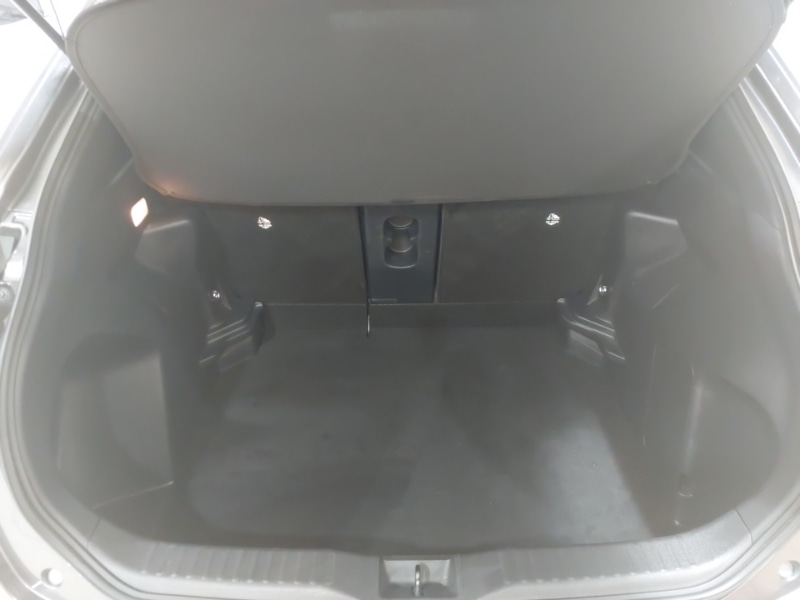 Used Toyota Yaris Cross 2022 for sale - 76621713: Photo 8