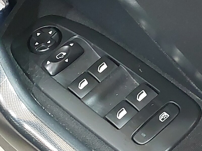 Used Peugeot 2008 2016 for sale - 76543491: Photo 12