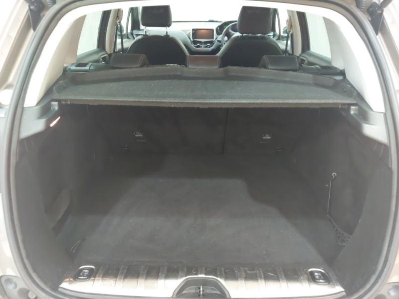 Used Peugeot 2008 2016 for sale - 76543491: Photo 8