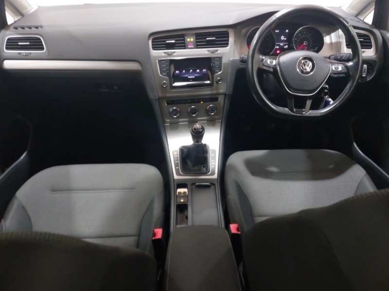 Used Volkswagen Golf 2015 for sale - 76987288: Photo 2