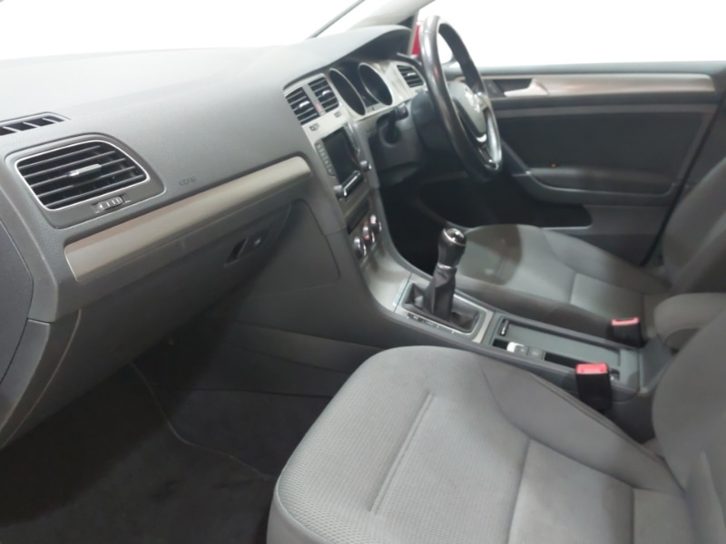 Used Volkswagen Golf 2015 for sale - 76987288: Photo 5