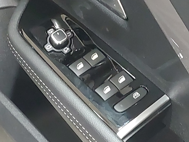 Used Vauxhall Astra 2024 for sale - 76925141: Photo 12