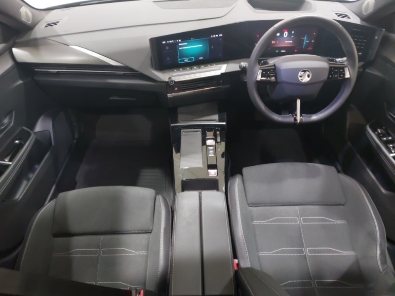 Used Vauxhall Astra 2024 for sale - 76925141: Photo 2