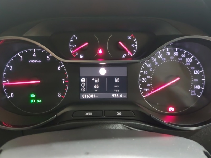 Used Vauxhall Crossland 2022 for sale - 76511640: Photo 11