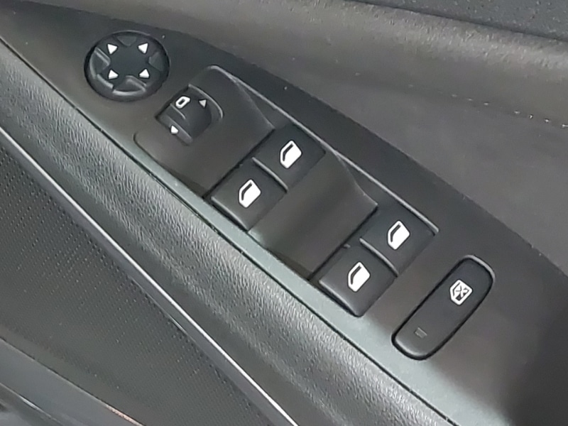 Used Vauxhall Crossland 2022 for sale - 76511640: Photo 12