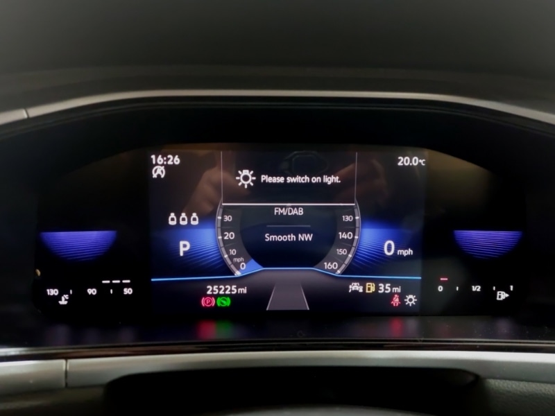 Used Volkswagen T-Roc 2023 for sale - 77065930: Photo 11