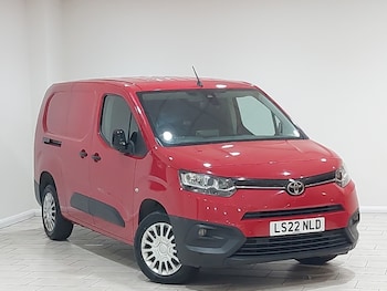 Toyota ProAce feature image