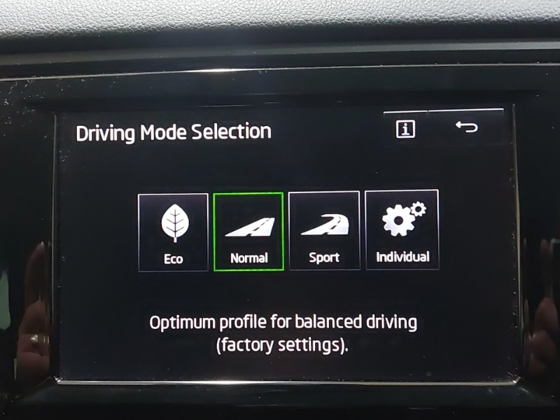 Used Skoda Octavia 2016 for sale - 76880129: Photo 16