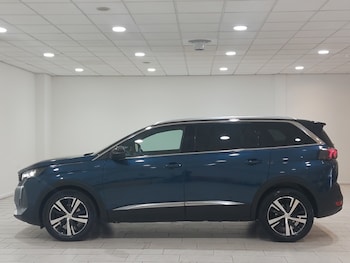 Used Peugeot 5008 2023 for sale - 79411484: Photo