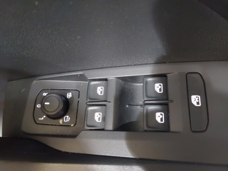 Used Volkswagen T-Cross 2023 for sale - 76188165: Photo 19